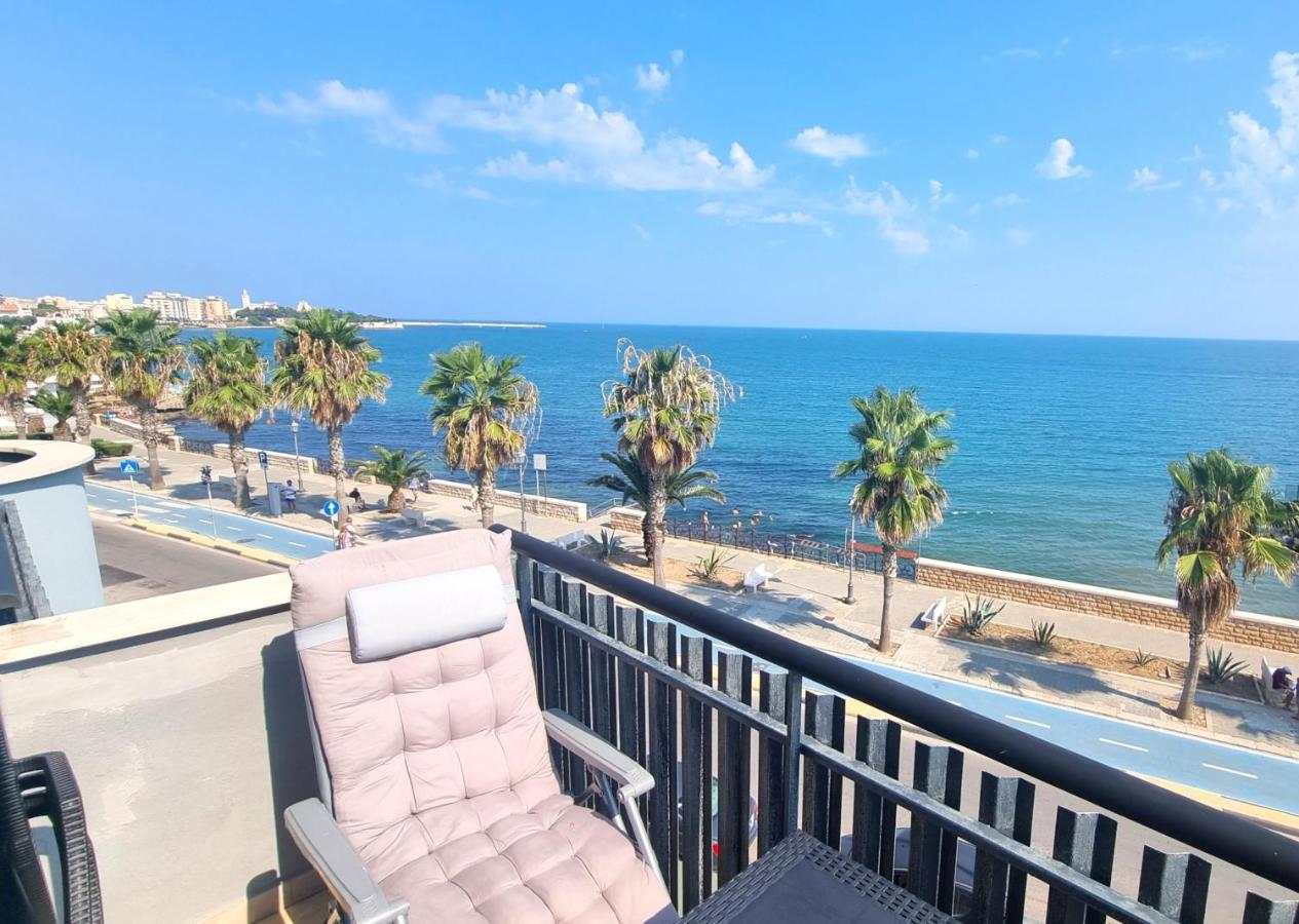 Casa Vacanze Cristoforo Colombo Holiday تراني المظهر الخارجي الصورة